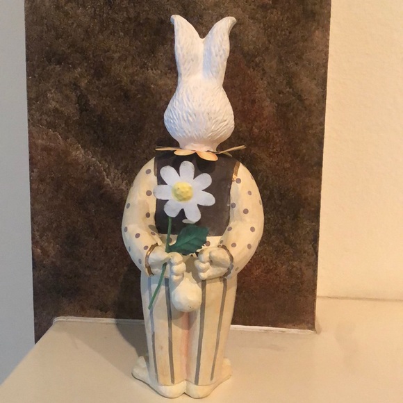 Bunny Come A’Courting - Picture 3 of 4